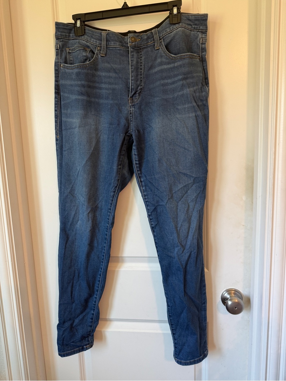 LuLaRoe Women’s Slim Straight Blue Denim Jeans